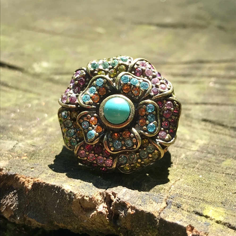 HEIDI DAUS SWAROVSKI CRYSTAL FLOWER RING